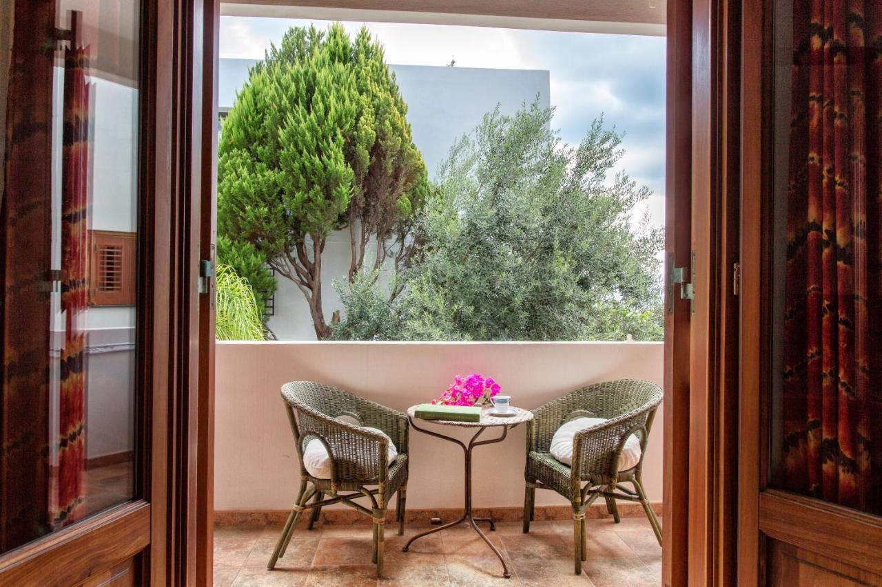 Residence Hotel Baia Portinenti Lipari  Exteriör bild